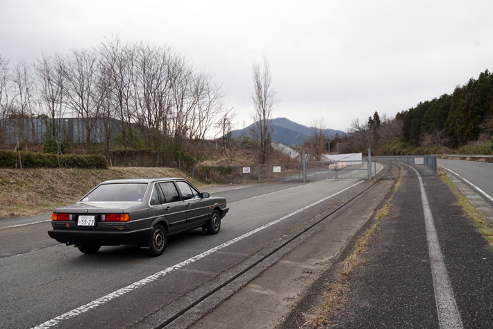 中央道の 廃道 をvw サンタナで走る 昭和を支えた かつての高速道路 を訪問 昭和の風景を探す旅 Vol 5 はずさない ドライブスポット21年 Mota