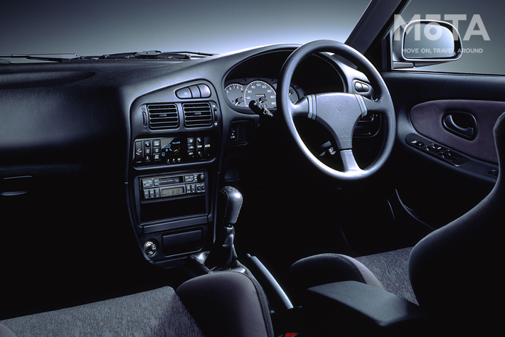 三菱 ランサーエボリューションIII