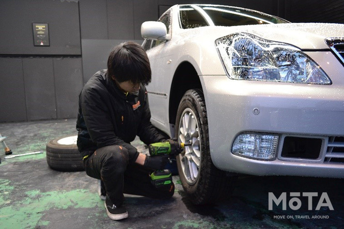 自粛してもクルマは汚れる カーコーティングと手洗い洗車 の専門店re Brosが出張カーケアサービスを開始 業界先取り 業界ニュース 自動車ニュース21国産車から輸入車まで Mota 自粛してもクルマは汚れる カーコーティングと手洗い洗車 の専門店re Brosが出張カーケアサービスを開始 業界先取り 業界ニュース 自動車ニュース21国産車から輸入車まで Mota