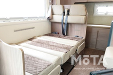 療養病床キャンピングカー CRCオリジナル車両『ロビンソン 771』