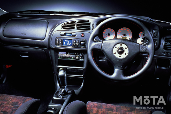 三菱 ランサーエボリューションIV