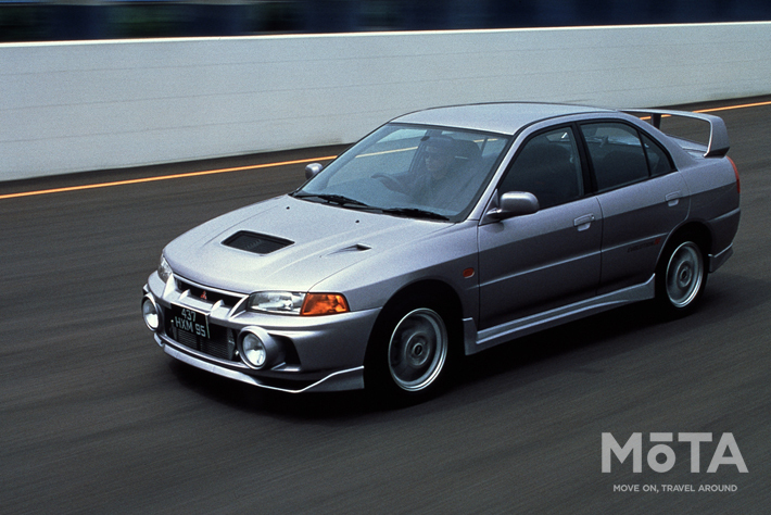 三菱 ランサーエボリューションIV