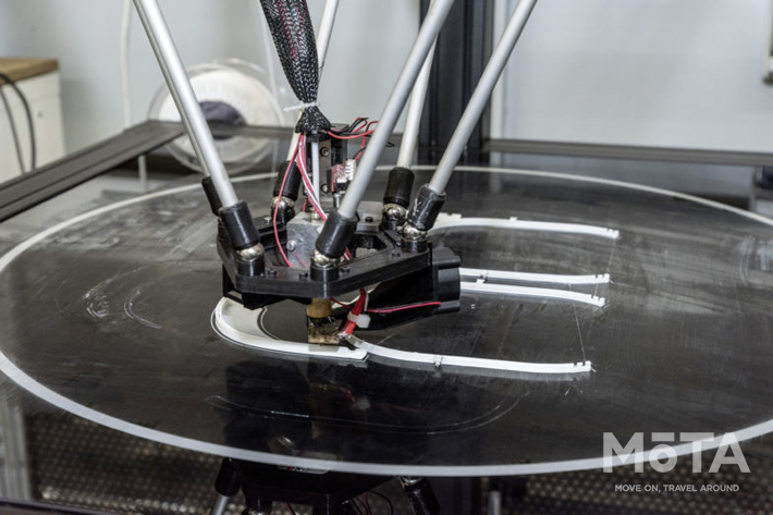 様々な自動車メーカーが支援活動を表明している（フォルクスワーゲン）