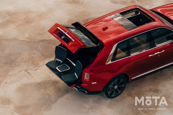 ロールスロイス カリナン