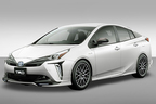 TRD トヨタ プリウス Aggressive Style