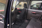 トヨタ JPN TAXIを架装した飛沫循環抑制車両