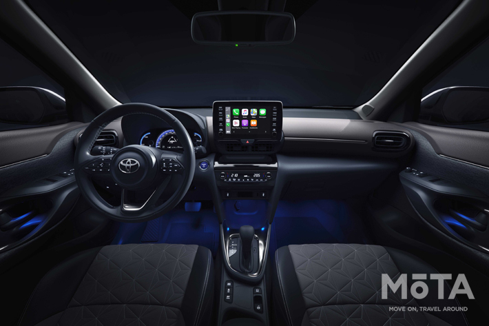 欧州版はコチラ。 ライトが青…?