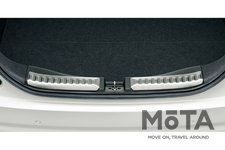 純正オプションパーツ　トヨタ フィット　リアパネルライニングカバー