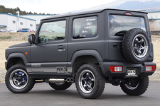早い者勝ち！夏休み値下げ！JB64 ジムニー　純正マフラー 【新車外し】 新型ジムニーJB64にスポーティなサイド出しマフラーがHKSから