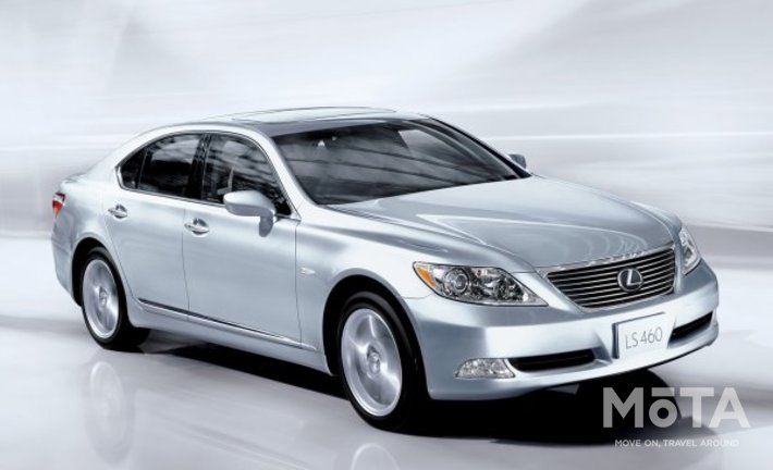2006年にデビューしたレクサス 4代目LSには、一部グレードにプリクラッシュブレーキシステムなどが搭載されていた
