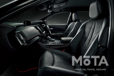 トヨタ クラウン 65周年特別仕様車