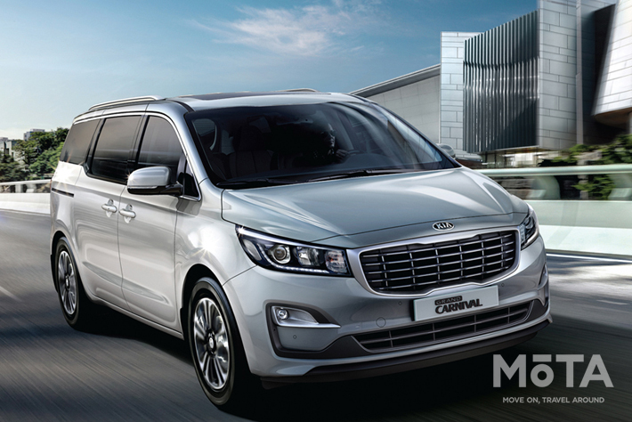KIA カーニバル