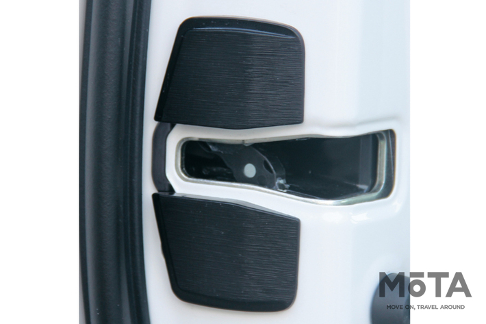 TRD C-HR 機能パーツ