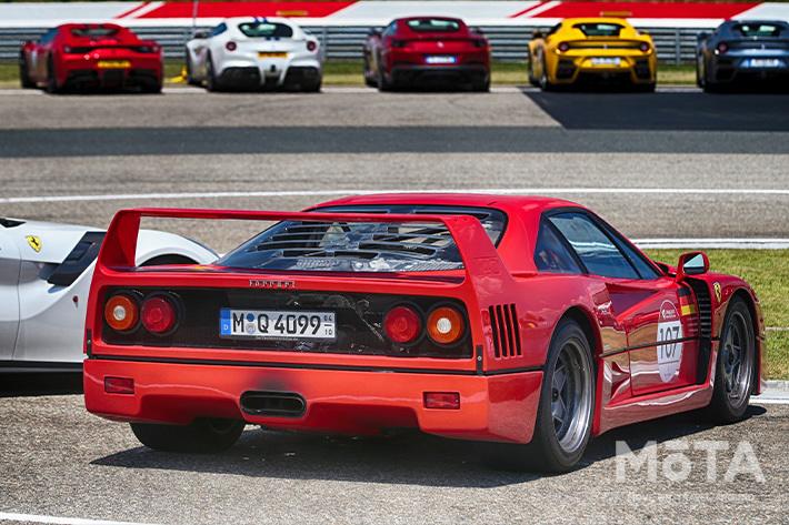 フェラーリ F40