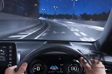 トヨタ 新型ヤリス「レーントレーシングアシスト［LTA］」