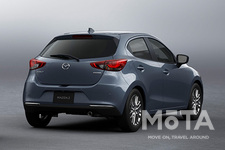 マツダ MAZDA2