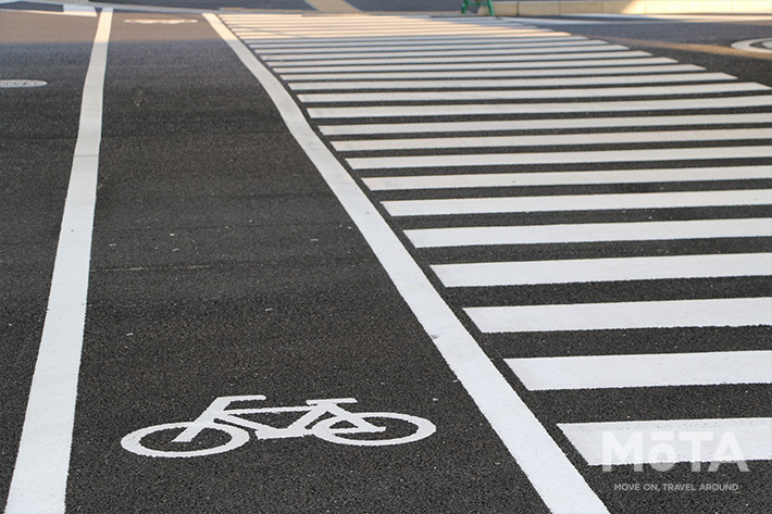 横断歩道のイメージ