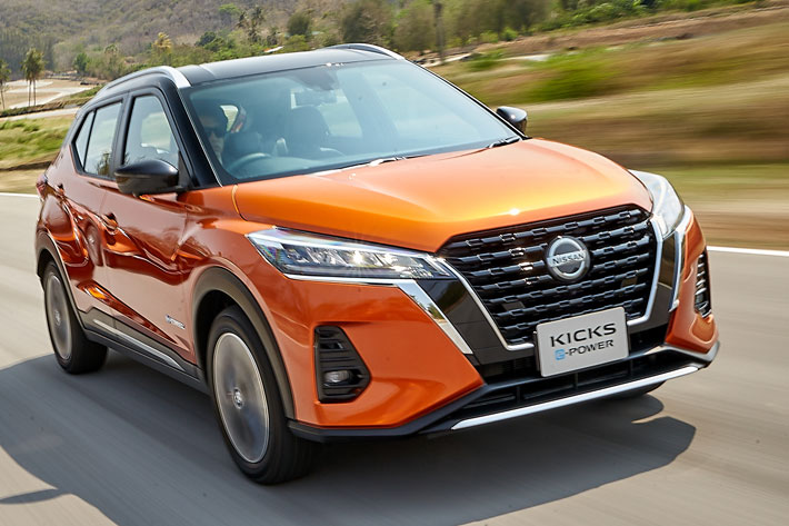 コンパクトなのに あの大ヒット作 セレナ 並みのパワー 日産 キックスe Powerの燃費をライバル車と徹底比較 話題を先取り 新型車 解説 Mota
