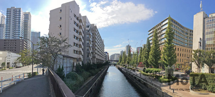 東京都港区芝浦　竹芝橋より芝浦運河を臨む