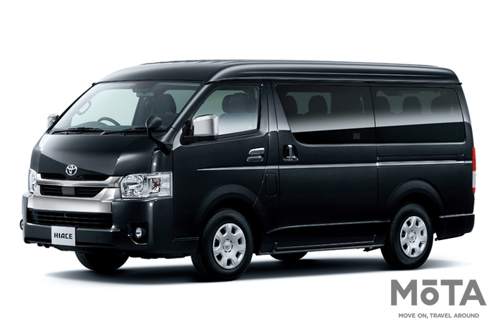 トラックに比べ重心が低く、一般のドライバーでも馴染み深い運転感覚を有するハイエース（写真はワイドボディモデル）