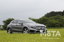 メルセデス・ベンツ GLA250 4MATIC