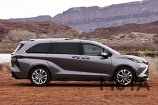 トヨタ 新型シエナ