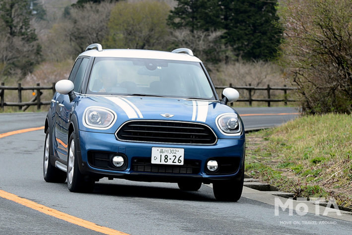 トヨタ ヤリスクロスの新車予算250万円で 3年落ち中古のミニクロスオーバーが買える さあ どっちを選ぶ 国産新車 Vs 輸入中古車対決 徹底比較 人気新型車比較21年 Mota