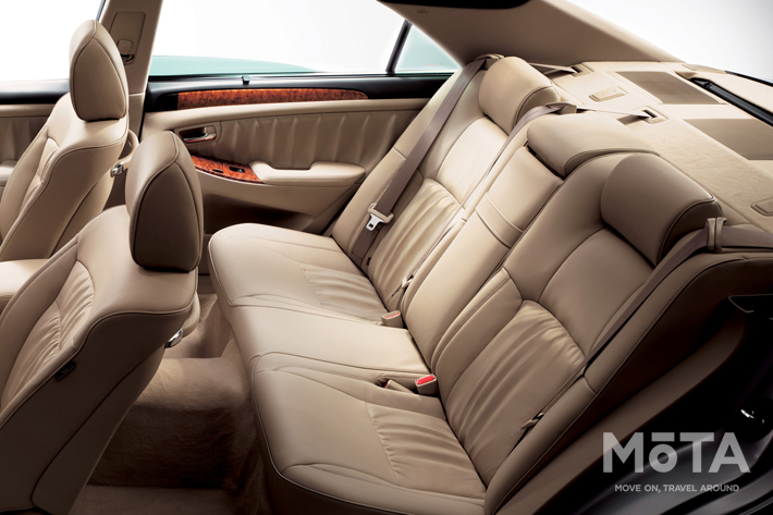 トヨタ クラウン（12代目：S17型）ロイヤルサルーン