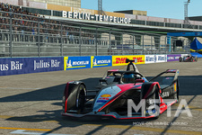日産e.dams、フォーミュラEのバーチャルシリーズで初優勝