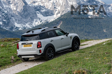 ミニ 新型ミニ クロスオーバー