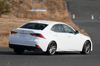 レクサス IS 300h F SPORT（2016年モデル）