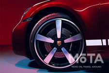 ポルシェ 911 タルガ4S ヘリテージデザインエディション