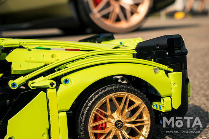 レゴ テクニック「ランボルギーニ Sian FKP 37」