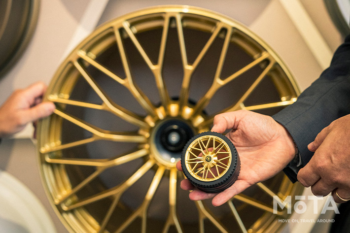レゴ テクニック「ランボルギーニ Sian FKP 37」
