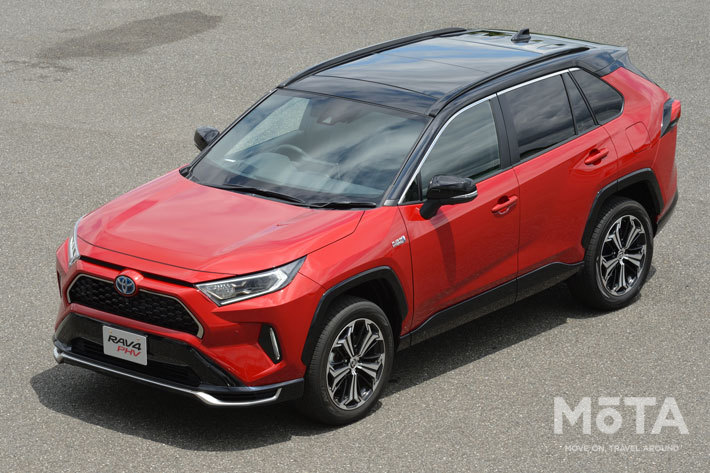 トヨタ RAV4 PHV Black-tone[ボディカラー：アティチュードブラックマイカ×エモーショナルレッドII]