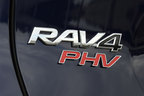 トヨタ RAV4 PHV Black-tone[ボディカラー：アティチュードブラックマイカ×ダークブルーマイカ]