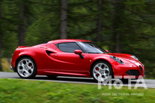 アルファロメオ 4C