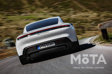 ポルシェ タイカン ターボS