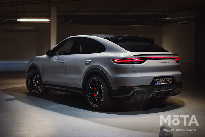 ポルシェ 新型カイエン GTS クーペ