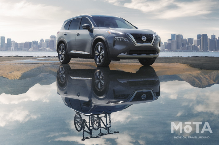 プレミアム過ぎる! 日産 新型エクストレイル vs マツダ CX-5 プレミアム過ぎる! 日産 新型エクストレイル vs マツダ CX-5