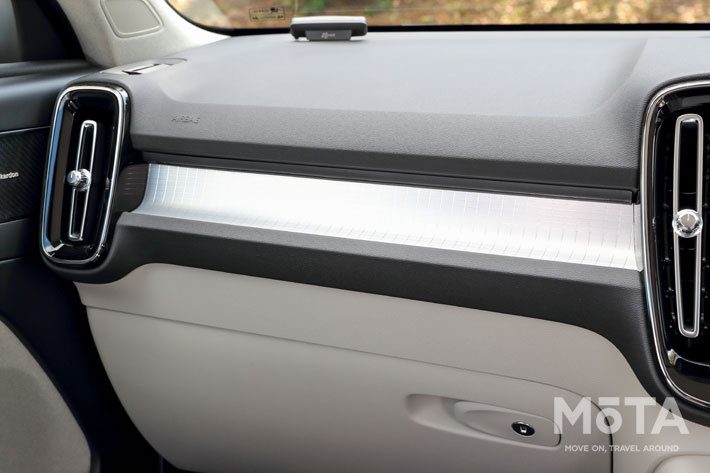 ボルボ XC40 T4 モメンタム(FF)[※画像は2019年モデル]