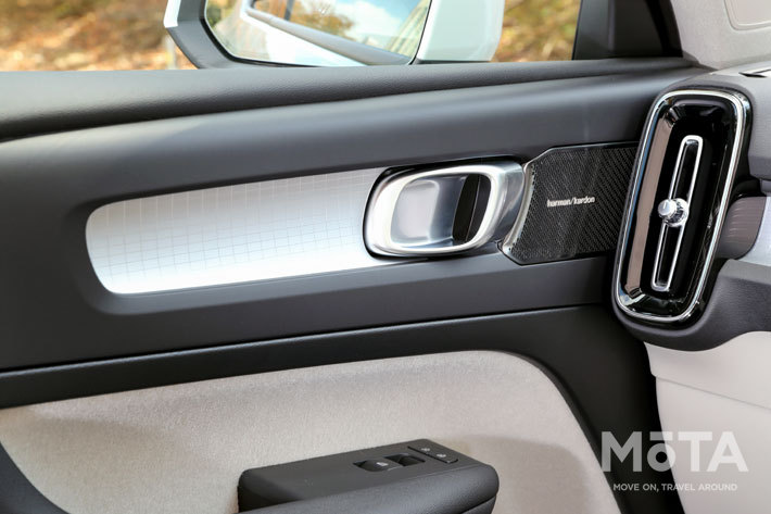 ボルボ XC40 T4 モメンタム(FF)[※画像は2019年モデル]