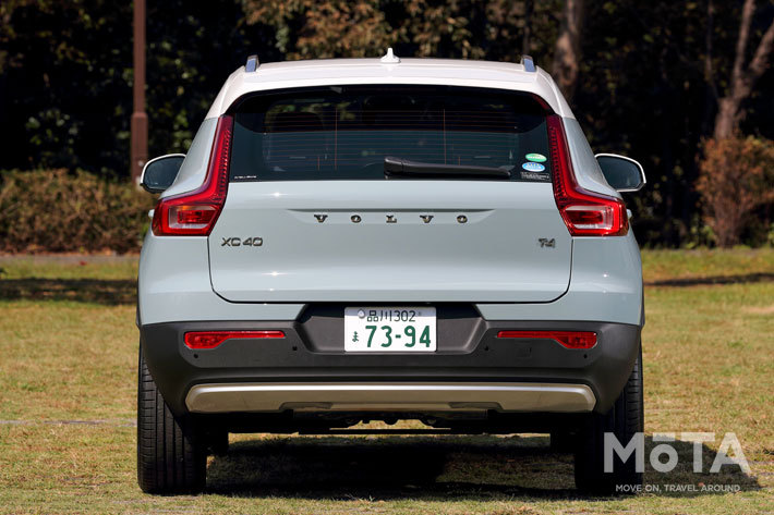 ボルボ XC40 T4 モメンタム(FF)[※画像は2019年モデル]