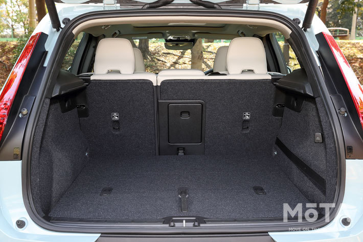 ボルボ XC40 T4 モメンタム(FF)[※画像は2019年モデル]