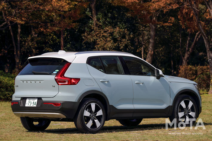 ボルボ XC40 T4 モメンタム(FF)[※画像は2019年モデル]