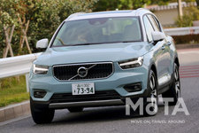 ボルボ XC40 T4 モメンタム(FF)[※画像は2019年モデル]