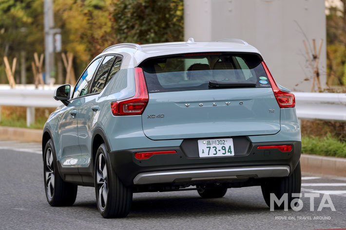 ボルボ XC40 T4 モメンタム(FF)[※画像は2019年モデル]