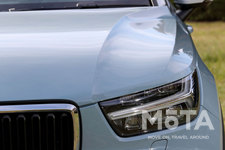 ボルボ XC40 T4 モメンタム(FF)[※画像は2019年モデル]