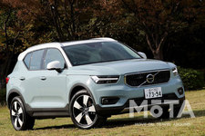 ボルボ XC40 T4 モメンタム(FF)[※画像は2019年モデル]