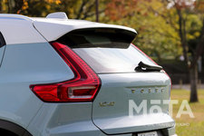 ボルボ XC40 T4 モメンタム(FF)[※画像は2019年モデル]